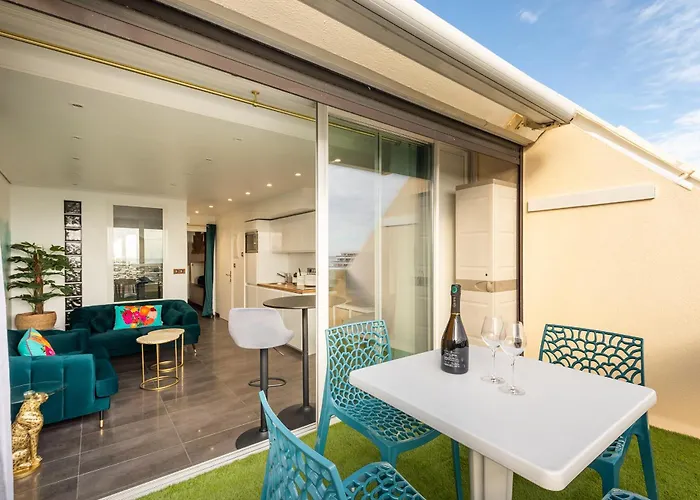 Blue Lagoon Heliopolis Vue Apartment *